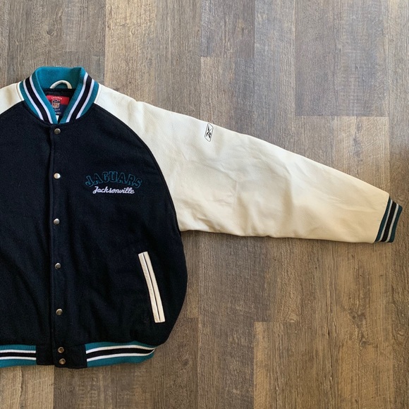 Reebok Gridiron Classic Jaguars Jacket - Picture 3 of 8